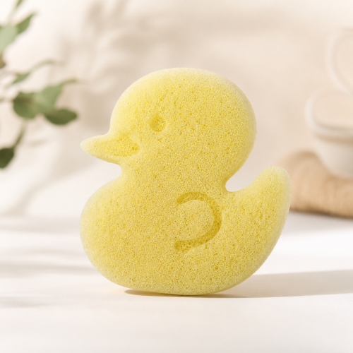 Gąbka Konjac do twarzy Kaczuszka 10,5×9,5 cm | Bebevisa
