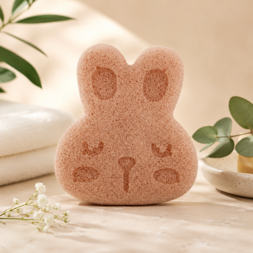 Gąbka Konjac do twarzy, Królik, z dodatkiem Francuskiej glinki czerwonej, 9,5x10,5cm, Bebevisa (id: 6902)
