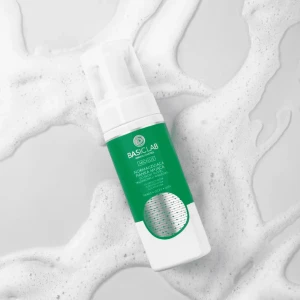 Normalizująca pianka myjąca do skóry tłustej, trądzikowej i wrażliwej 150ml Basiclab