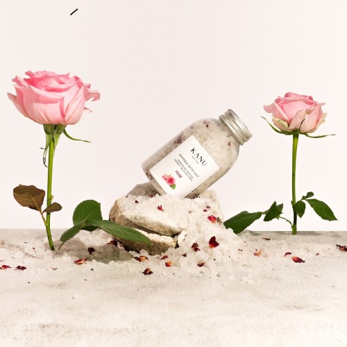 Kanu-Nature-sol-mineralna-rozana-bath-salt-rose.jpg